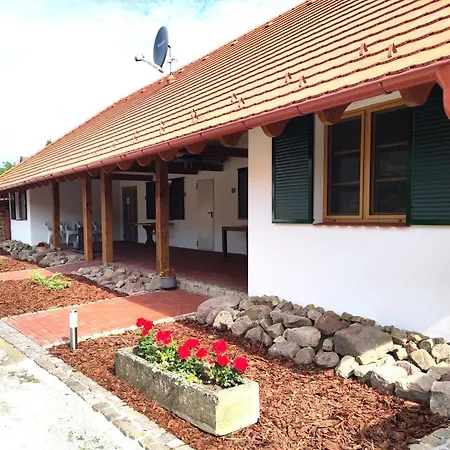 Agardy 1 Apartmán Balatonkenese